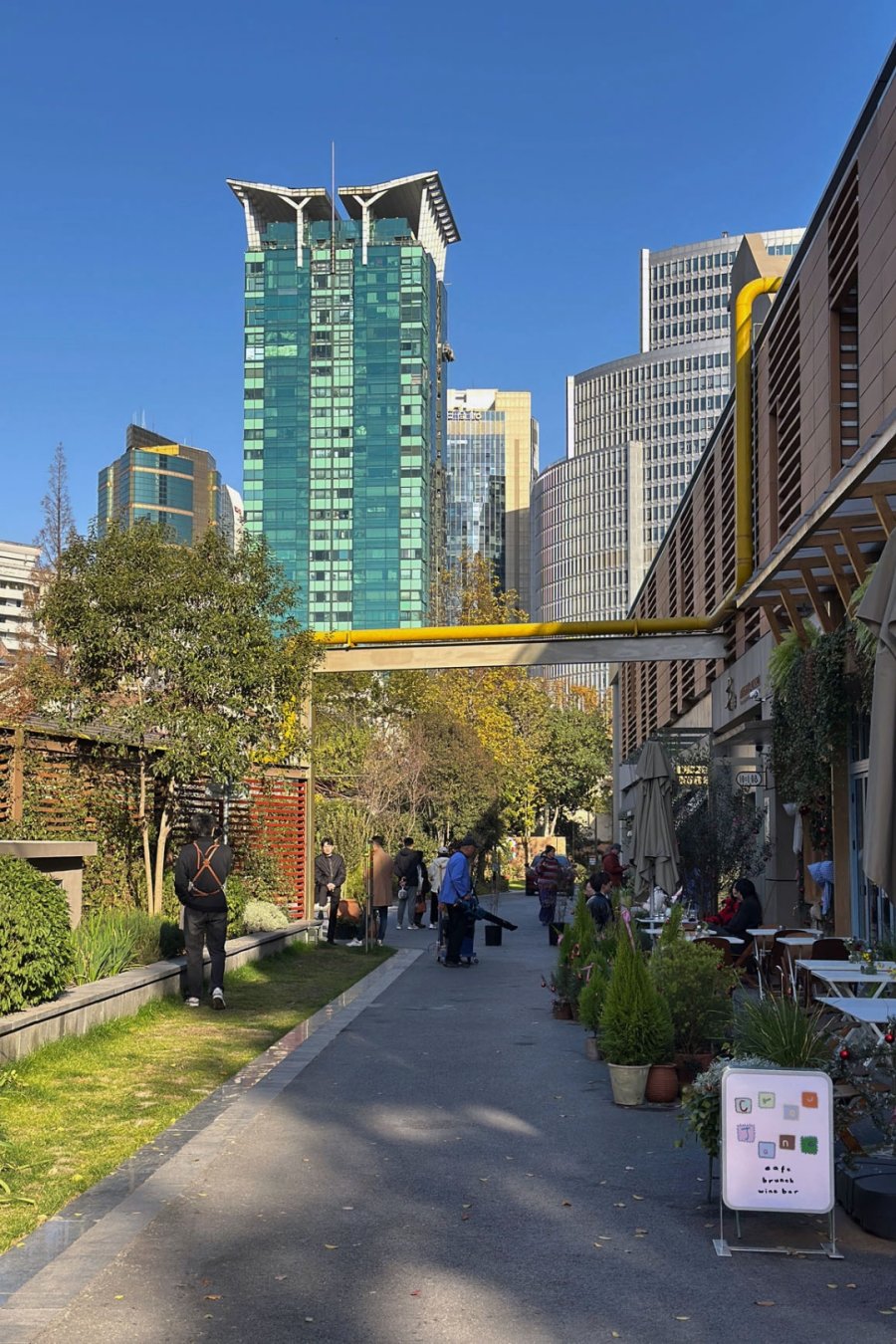 Checking out Yongyuan Lu, a Quiet Lifestyle & Design Street