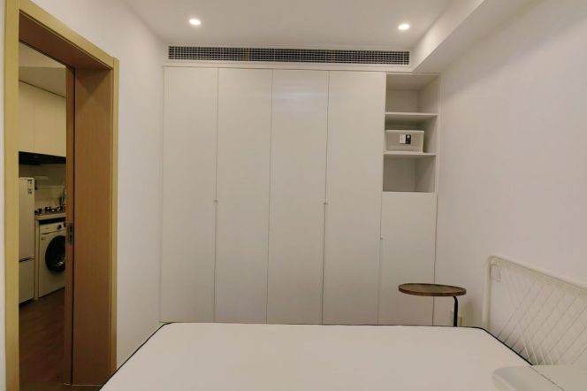 Good layout 1 br with green view in XuHui, L4/7 Dong'an Rd St. + L4/12 DaMuQiao Rd St.
