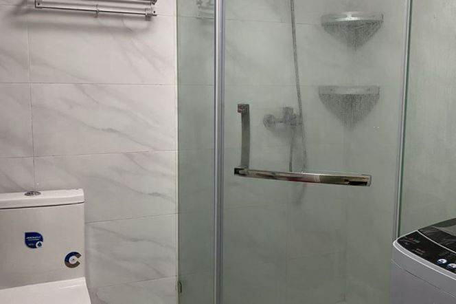 1Studio with elevator near line 3&4,Donghua and Jiao'tong Uni can long and  short lease