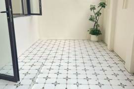 Newly Renovated Spacious&Sunny 1Br/2Lr/1Bt+Lovely Garden@L2/11 Jiangsu Rd Metro Station 