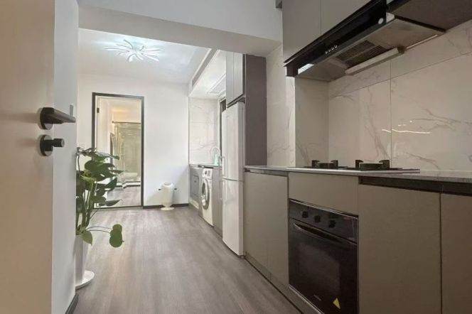 Elevator 3br with Floor heating @Jing'an Temple,Changshu Road St.