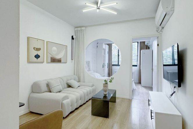 Jing'an, Cangping Rd, Modern &Cozy  1br ,oven 