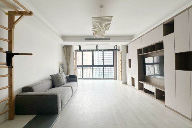 Exceptional 270㎡ 4BR Duplex Next to Jiashan Rd Station