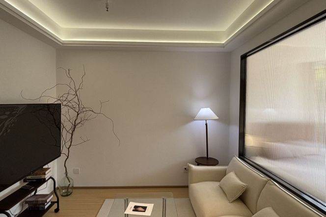 1Bdr 1Bath Apt/Modern&Spacious&Bright /Good View/L7/13 Changshou Rd/elevator