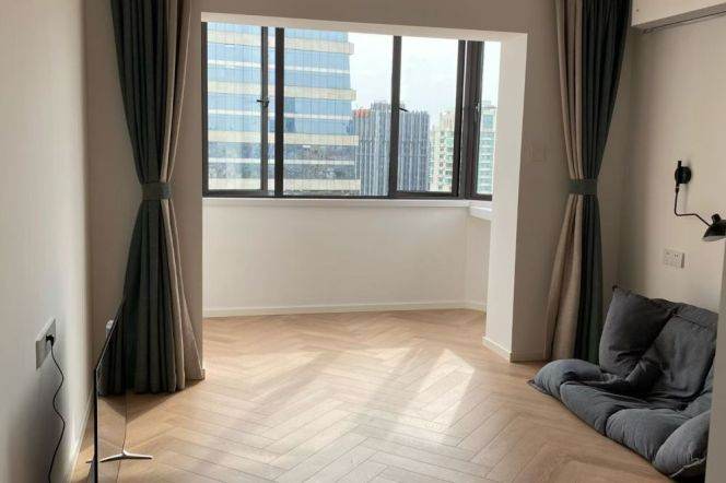 elevator 1br Nr Hengshan road M1