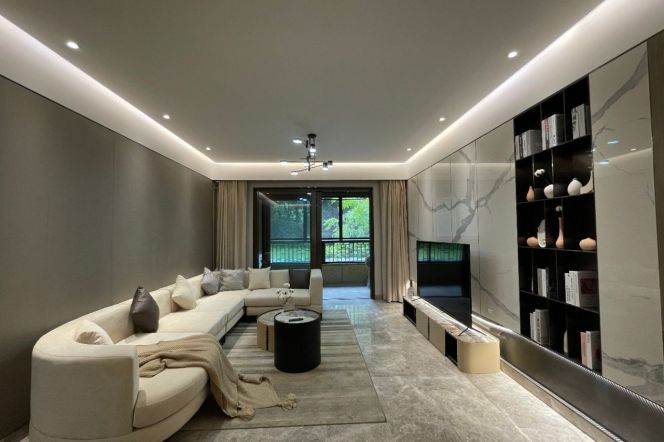 4BR 3BTH w/ Basement & Floor Heating nr LaoXiMen M8/10