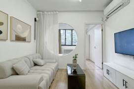 Jing'an, Cangping Rd, Modern &Cozy  1br ,oven 