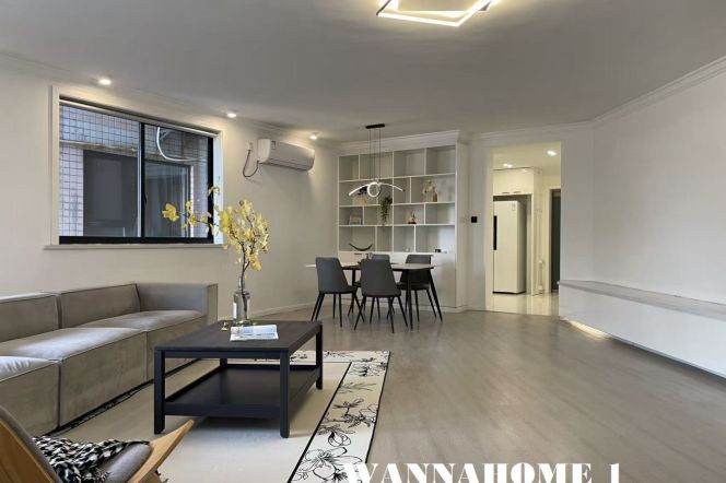 Awesome View/Modern&Spacious 3Bdrs 2baths Apt+Jiao Tong Uni.+ L3/4/10 Hongqiao Rd