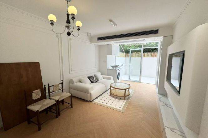 Furnished 1br w Yard-Zhongshan Park