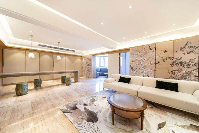 Spacious 3+1brs with huge livingroom near Zhongshan Park