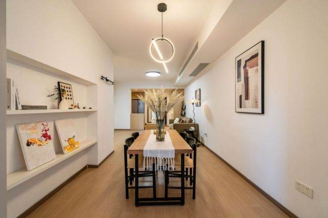  Renovated 3br elevator apt at Xuhui &Hongqiao Rd M3/4/10 