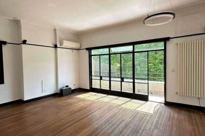 2 brs with terrace, 100 sqm wuyuan/yongfu rd, 26.5K @ Changshu metro L1&7