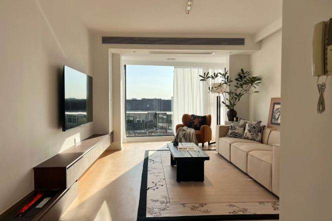 Top floor@3brs&2baths with terrece in Changning District