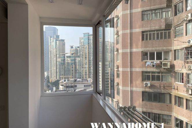 Spacious&Modern&Bright New 2Bdrs 1Bath Apt+Huge Balcony+L2/3/4 Zhong Shan Park 