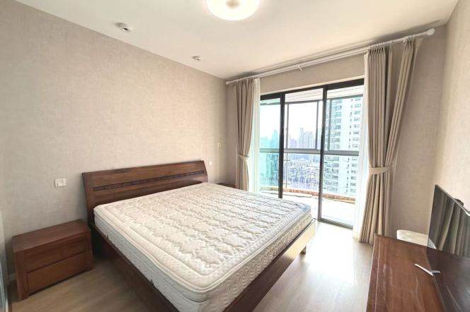 3 brs, 2 baths with balcony, 160 sqm @ Zhongtan metro L3&4