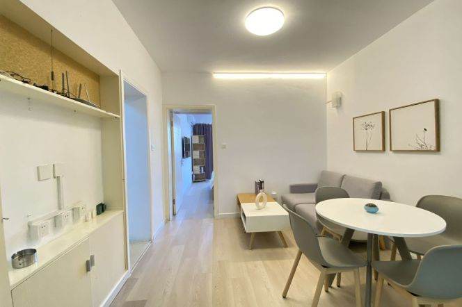 Elevator 2Brs/1Lr/1Bt apt nr Jiashan rd,M9/12