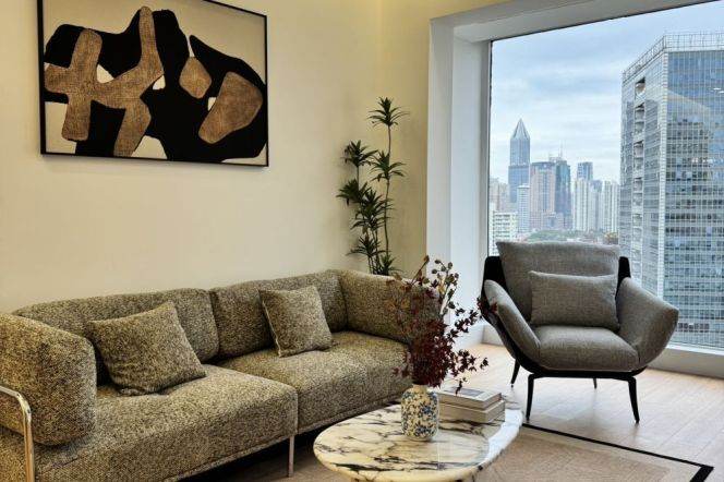 Suzhou Creek | Simple & Beautiful 1BR + Big windows | Hanzhong rd metro | Good view