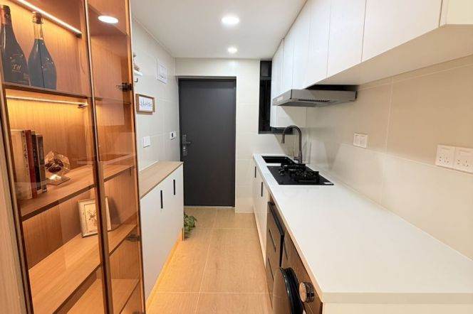Zhongshan park 1br 1lr@L2/3/4,central AC/Brand new/bright room