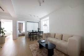 Exquisite 2BR Residence in The Regent's Park/Zhongshan Park