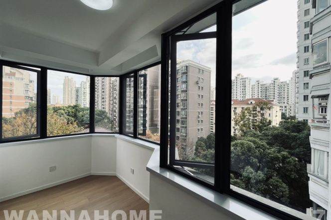 Garden Compound/Line 4/9/12 MT/Balcony/Elevator/Brand New/Large Storages/Cozy2br