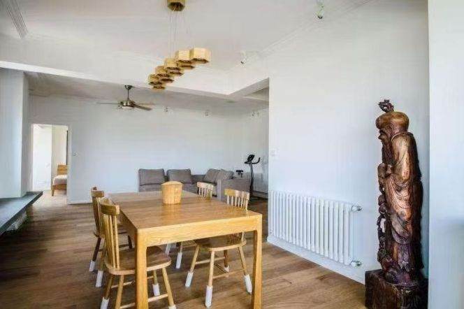 Sunny 3br/2bt Flat in Jiashan Road