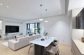 brand new 2brs floor heating modern furniture in Xujiahui beside Xujiahui park 21K