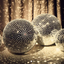 Retro Vibes - New Year Party