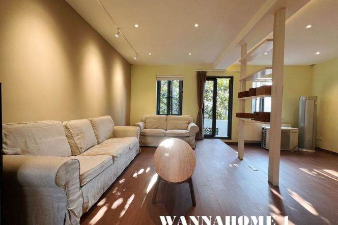 Nice Balcony+Modern&Bright&Spacious 3Bdrs 2Baths Apt+L10/11 Jiaotong Uni.+Tian Ping Rd