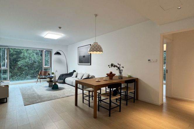 Lujiazui @ Pudong | Simple & Beautiful 2BR-2bathr + Green Riew | Shangcheng rd metro L9