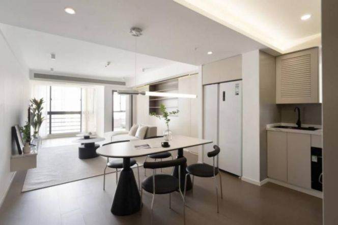 2B2B,Good View，Near ZhongTan road station,Line 3