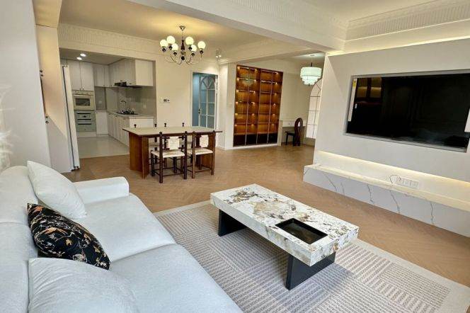  modern 2brs 2bathrooms Nr Zhongshan park M2/3/4