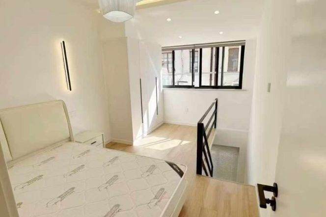 Cozy 1br/2living & duplex/oven @Jiangsu Rd & Line 2/11