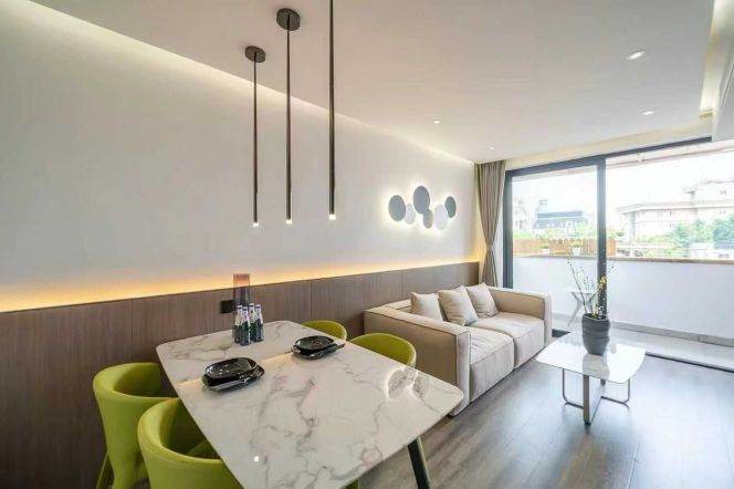 Yueyang/ Dongping Rd bright floor heat 1br apt with balcony; L1/10/12