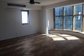 Redecorated 3Br Apt @Changle/Changshu Rd