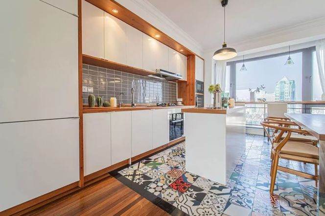 Morden 3brs with floor heating in central downtown