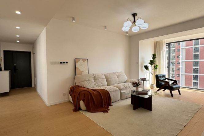 Scenic windows | Modern 3Br | Longde rd metro L11/13 | Floor heating | 16.9K