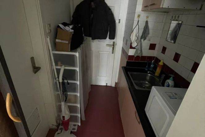 Jiangsu Road 3800rmb Studio Apartment