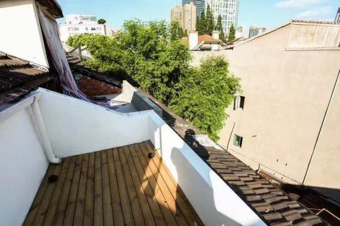 Changshu rd 2BR with terrace