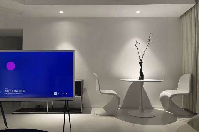 1Bdr 1Bath/ Fabulous&Spacious/L2/10 East Nanjing Rd/Yuyuan Garden/Huge Balcony