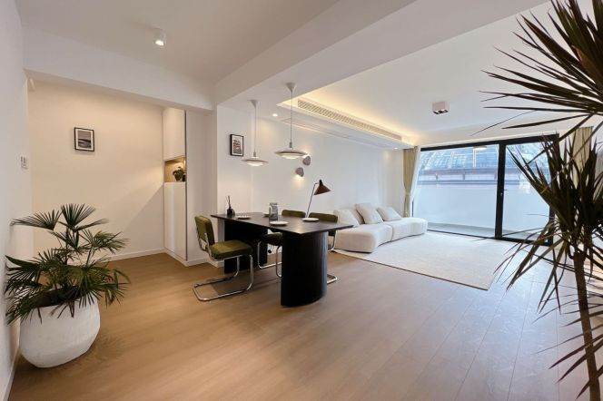 Brightly one br with open balcony zero distance from the zhongshan park metro station