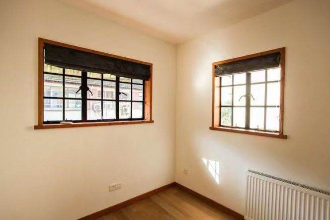 Changshu rd 2BR with terrace