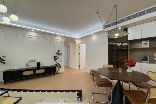  Renovated 3br high-rise with floor heating at Changning L3/4/10 