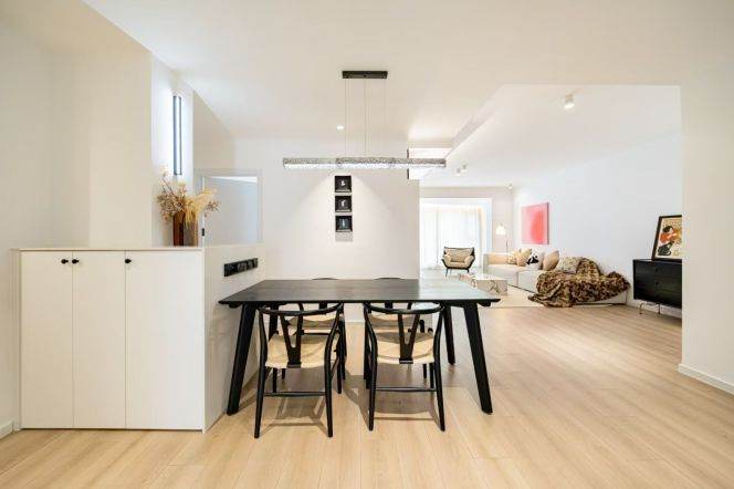 Yu Garden Triplet View .East Huaihai 3Beds with Floor Heating/Line 10 