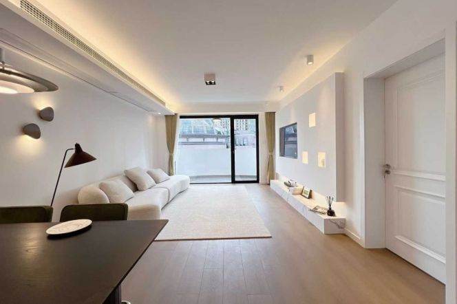 Open balcony+spacious 1BR 2LR/big living room,Zhongshan park@L2/3/4