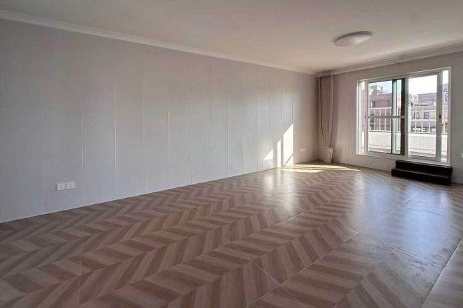 300sqm5brs3baths with terrace in gubei area