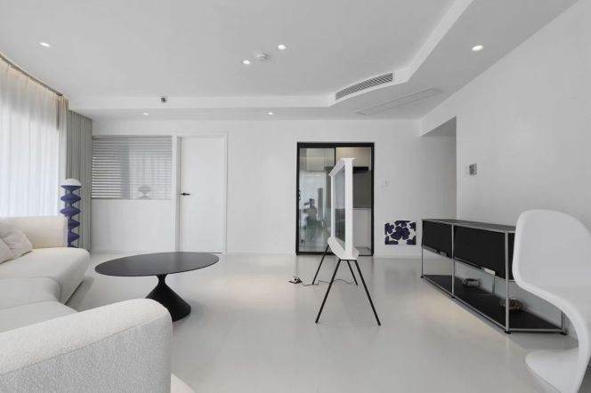 1Bdr 1Bath/ Fabulous&Spacious/L2/10 East Nanjing Rd/Yuyuan Garden/Huge Balcony