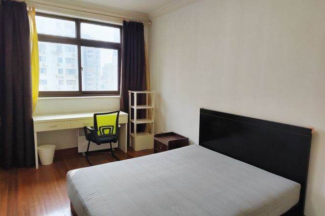 Bright room face south zhong shan park 2/3/4 Jiang su lu 2/11