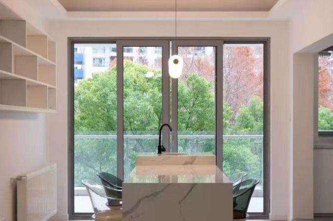  Prime 2Beds in Lujiazui/ Grab this wall heating Gem for 17,500 RMB/Month