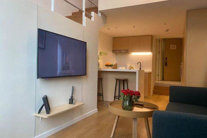 1Loft near line 9/12 Jia'shan Rd,Zhong'shan Hospital and Jiao'tong Uni can long and short lease