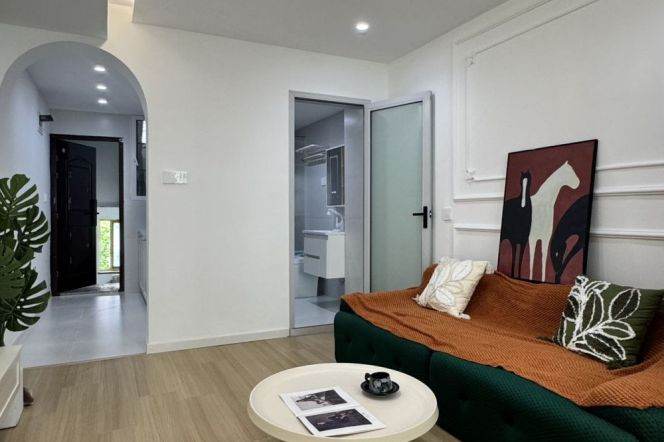 Newly renovated 1Br | Next to Jiangsu Rd |Zhongshan Park Metro L2/3/4 | 6.4K